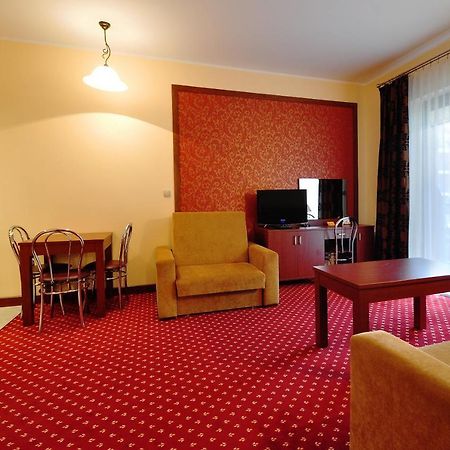 Apartamenty Continental クリニツァ・モルスカ エクステリア 写真